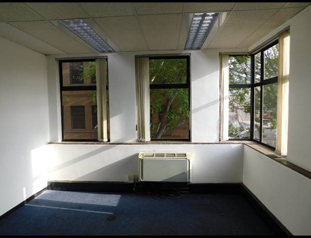 6,100M² OFFICE TO LET IN FERNDALE